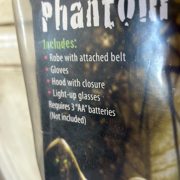 Fun World Halloween Costume Unknown Phantom fade in and out~lights up! Boy XL 14 - Picture 2 of 8